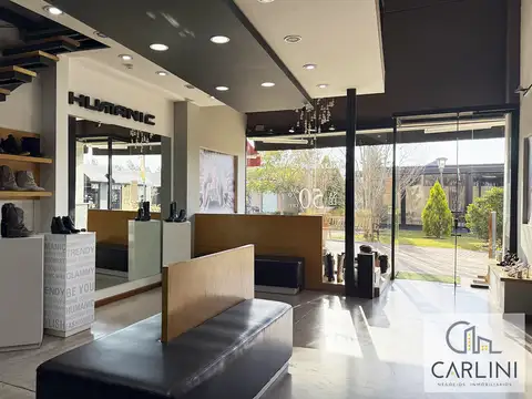Fisherton Plaza – Local 25