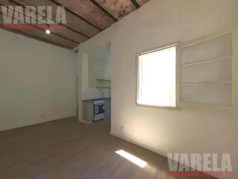 Depto Tipo Casa en Venta en Villa del Parque, USD 128.000