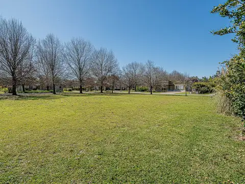 Venta terreno 1971 m2 en B Privado Lomas de Fátima