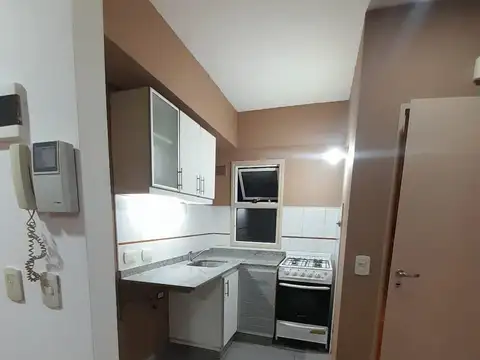 Dr L Belaustegui 2800, Piso 2