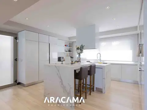 Casa 7 ambientes con 9 baños