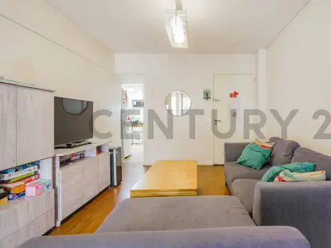 Avenida La Plata 500, Piso 1