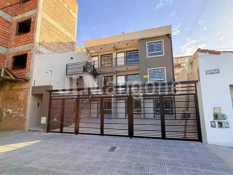 Departamentos 2 1/2 ambientes con patio, a estrenar