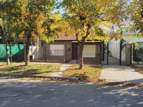 PH en venta - 2 Dormitorios 1 Baño - 121Mts2 - Alejandro Korn