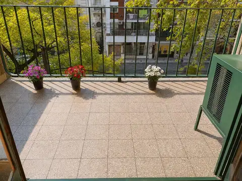 Departamento 5 ambientes con 2 baños