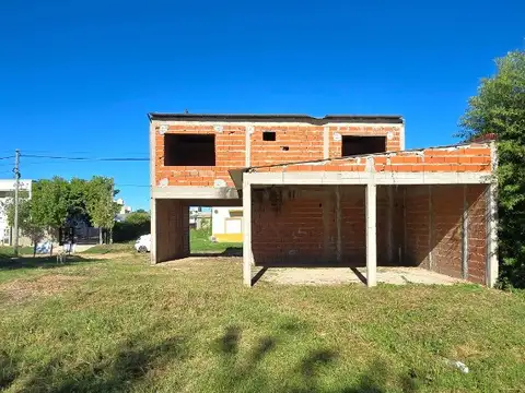 LOCAL MAS DEPARTAMENTOS A TERMINAR