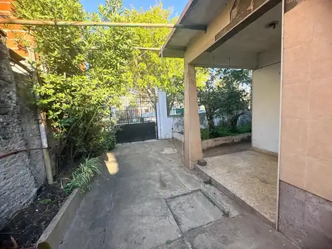 Casa en Venta en Isidro Casanova, USD 53.000