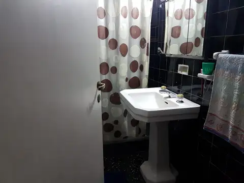 Depto Tipo Casa en Venta en Santos Lugares, USD 130.000