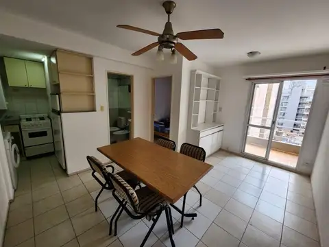 Venta Rosario Pichincha. Moreno y Urquiza.  Balcón.  Alquilado Inversores