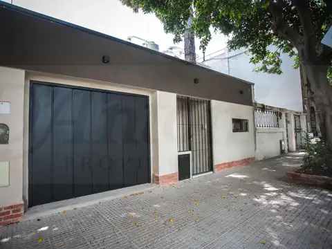 Depto Tipo Casa 4 ambientes con 2 baños