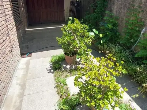 Gral. Carlos Alvear 1000