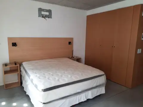 Suipacha 100, Piso 1°