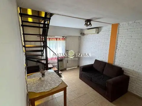 Casa 2 ambientes con 1 baño