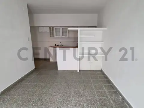 Departamento en venta en La Plata con patio y sin expensas