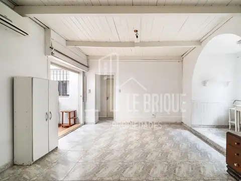 Depto Tipo Casa en Venta en Villa Ortuzar, USD 160.000
