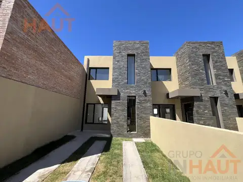Duplex de dos dormitorios en barrio perticone