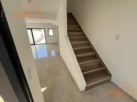 Depto Tipo Casa en Venta de 4 ambientes