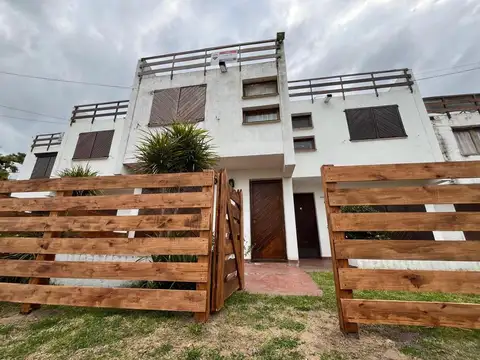 DEPARTAMENTO TRIPLEX 4 AMBIENTES VILLA GESELL
