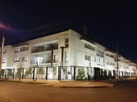 Tacuari 600, Piso 1