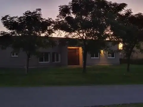 Casa  en Venta en Estancias del Pilar, Pilar, G.B.A. Zona Norte