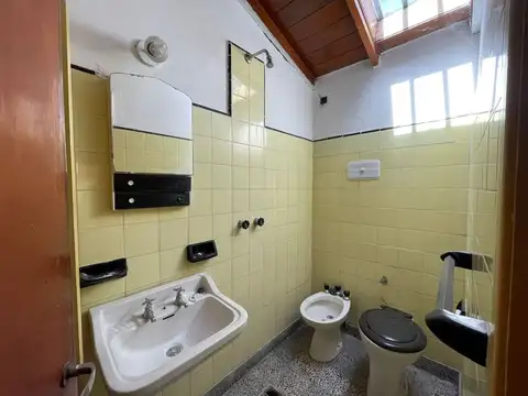 Depto Tipo Casa en Venta con 1 cocheras