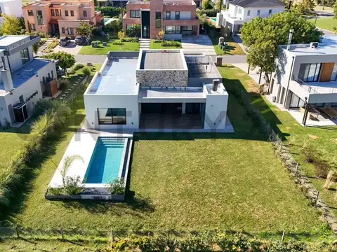 Casa en Venta de 4 dormitorios