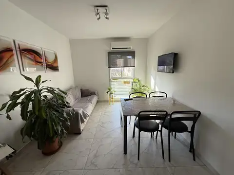 Departamento dos ambientes luminoso - Wilde