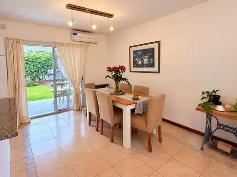 DUPLEX 4 AMB. COCHERA JARDIN PILETA GREEN PARK 3