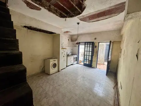 PH a refaccionar en venta con Terraza en Barracas