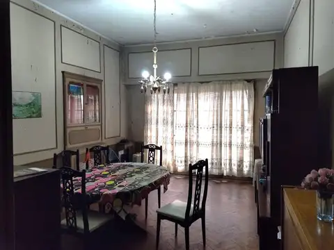 Bernardo De Irigoyen 800, Piso 1