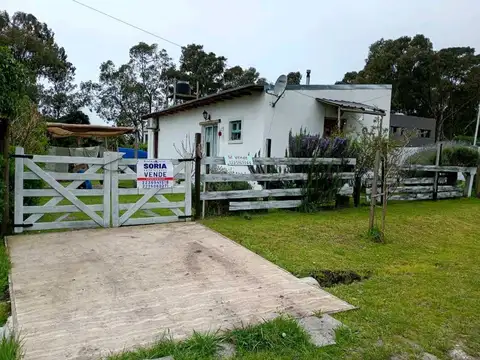 CASA 2 AMBIENTES BARRIO ACANTILADOS