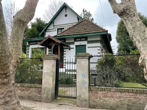 Hermosa casa de estilo en la mejor zona residencial de Tigre