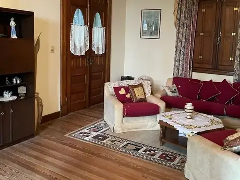 Hermosa casa de estilo en la mejor zona residencial de Tigre