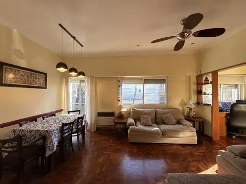Depto Tipo Casa en Venta 50 años