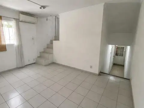 Depto Tipo Casa en Venta en Floresta, USD 130.000
