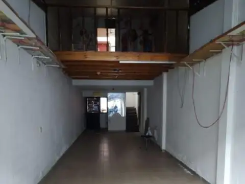 Local en Venta en Flores, USD 143.000