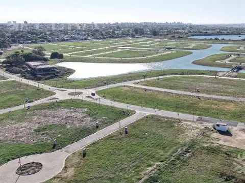 Terreno en Venta en Ezpeleta Este, USD 190.000