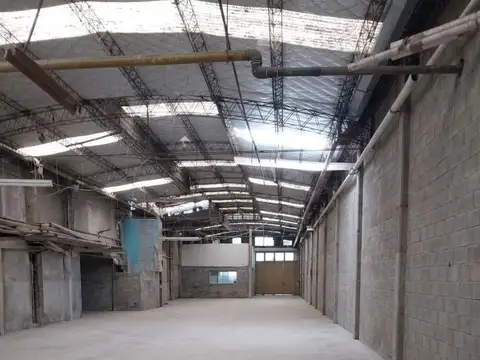 Juan José Paso y Autopista Acceso Oeste