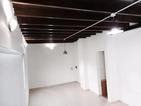 Departamento en Alquiler en Billinghurst, $ 350.000