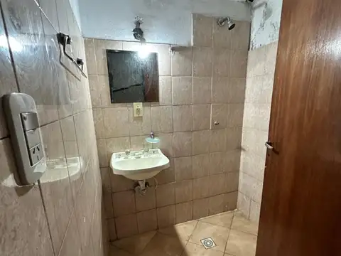 Local en Alquiler Via Púb.