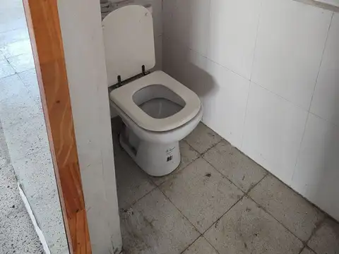 Depto Tipo Casa en Alquiler con 1 cocheras