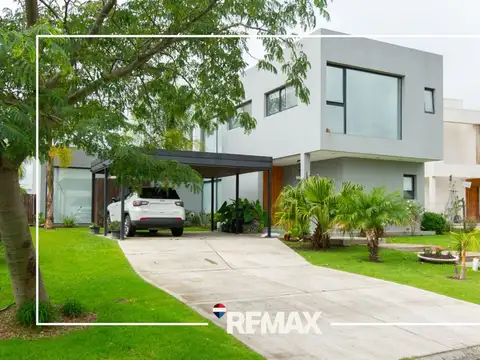 Casa en Venta al Oeste