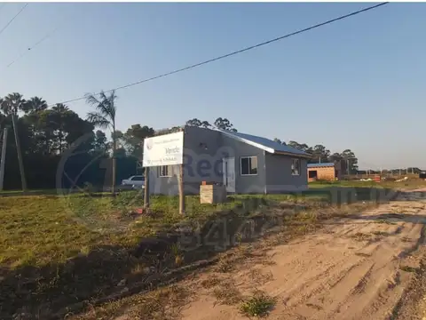 Casa 3 ambientes con 1 baño