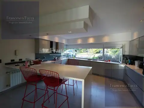 Casa en Venta en Los Puentes, USD 550.000