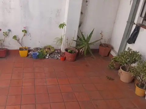 Casa en Venta con 4 cocheras