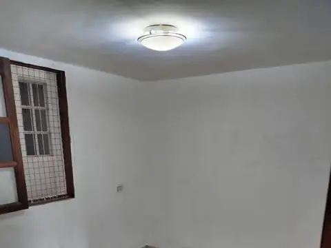 Depto Tipo Casa en Alquiler de 4 ambientes