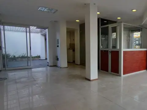 Local en Alquiler en Abasto, $ 1.400.000