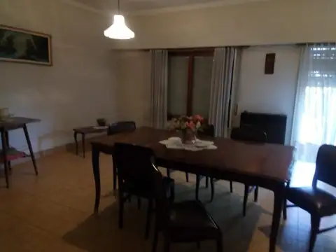 Galpon en Venta en Quilmes Oeste, USD 180.000