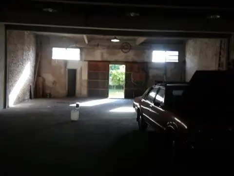 Galpon en Venta en Quilmes Oeste, USD 180.000