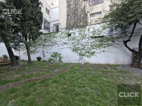 Casa en Alquiler con 1 cochera